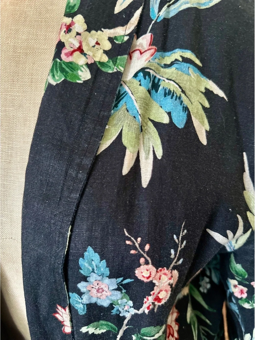 Johnny Was Workshop Linen Navy Blue Floral Print Long Sleeve Duster Size M